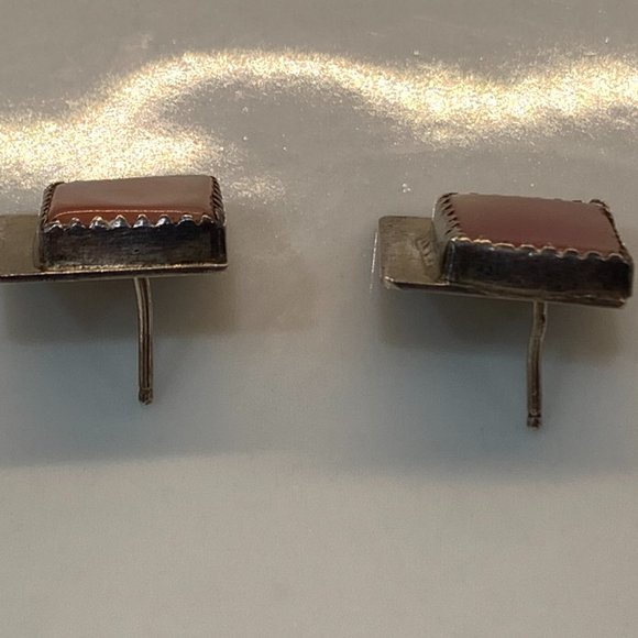 Vintage Sterling and Pink Mother of Pearl Stud Earrings - Picture 8 of 9